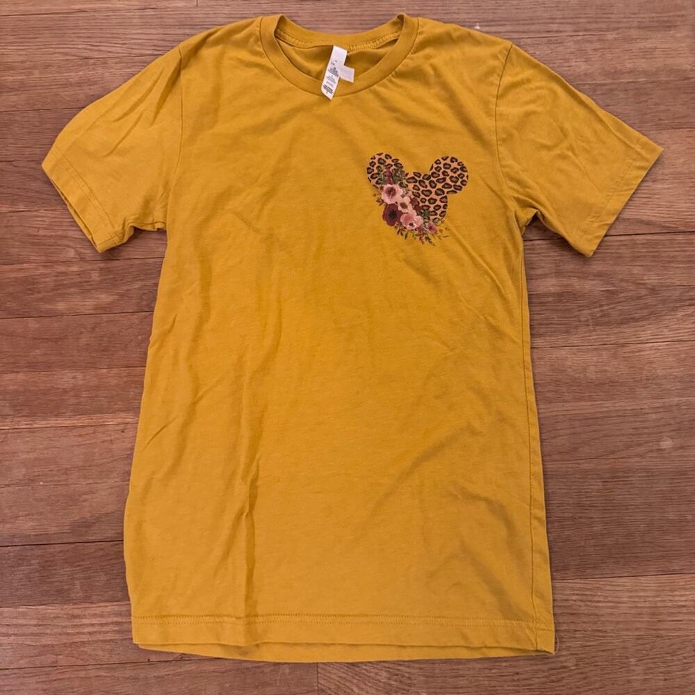 Bella Canvas yellow mustard short sleeve T-shirt shirt top size small S
b19